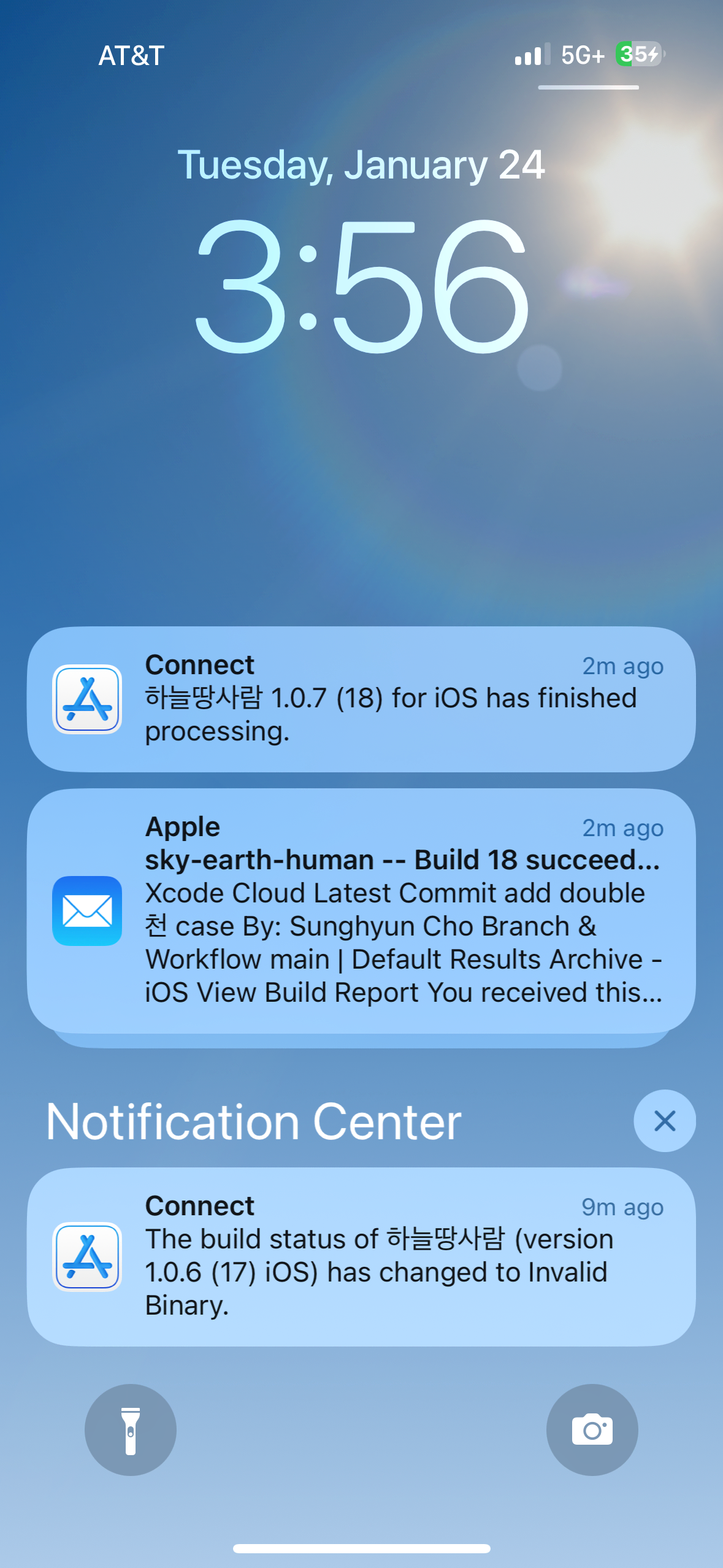 Push notifications are supported.