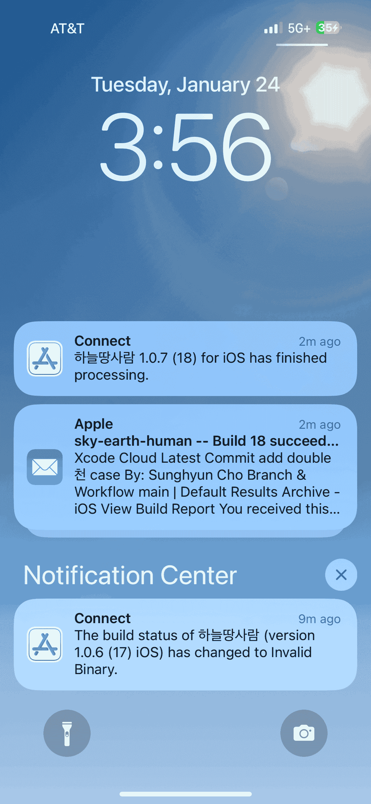 Push notifications are supported.